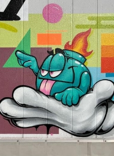 BOMBG　スプレーアート　ウォールアート