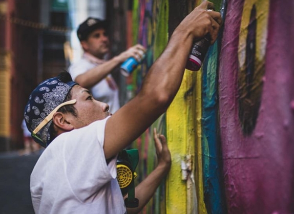 BOMBG　スプレーアート　ウォールアート